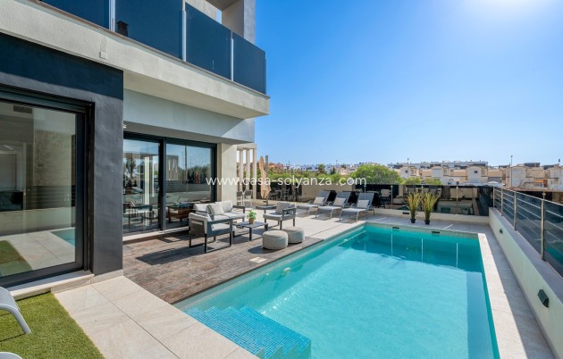 Revente - Villa - Orihuela Costa - Lomas de Cabo Roig