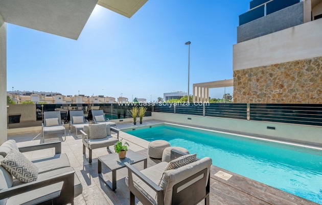 Revente - Villa - Orihuela Costa - Lomas de Cabo Roig