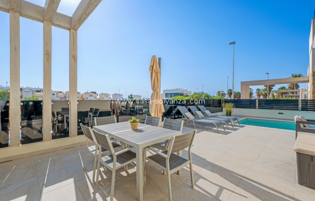 Revente - Villa - Orihuela Costa - Lomas de Cabo Roig