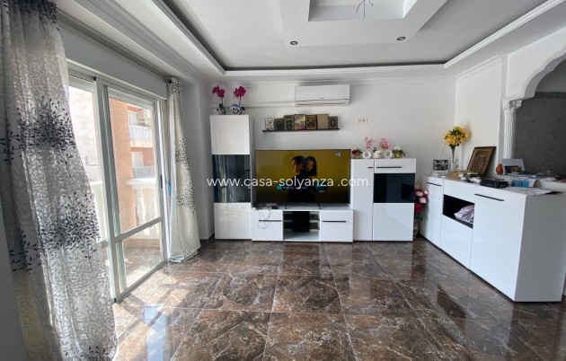 Resale - Apartment / flat - Torrevieja - Center