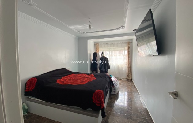 Resale - Apartment / flat - Torrevieja - Center
