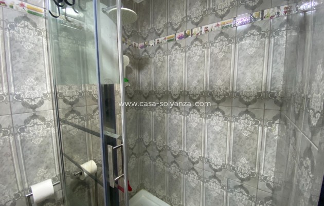 Resale - Apartment / flat - Torrevieja - Center
