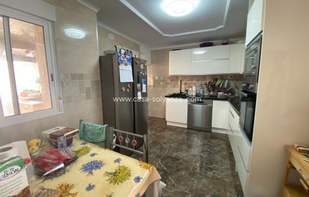 Resale - Apartment / flat - Torrevieja - Center