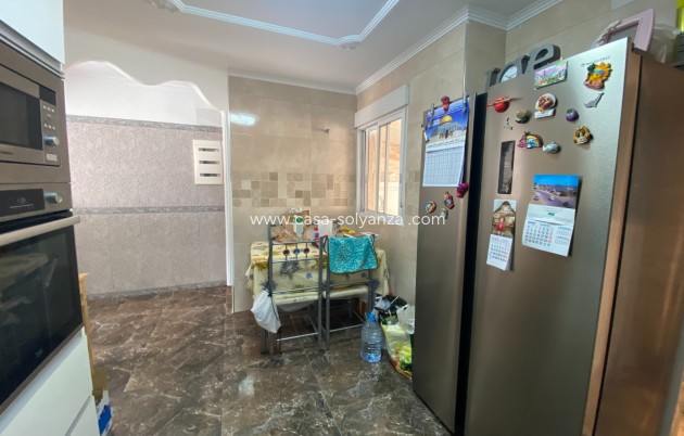 Resale - Apartment / flat - Torrevieja - Center