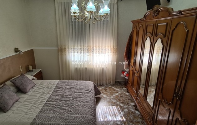 Revente - Villa - ORIHUELA - La Matanza