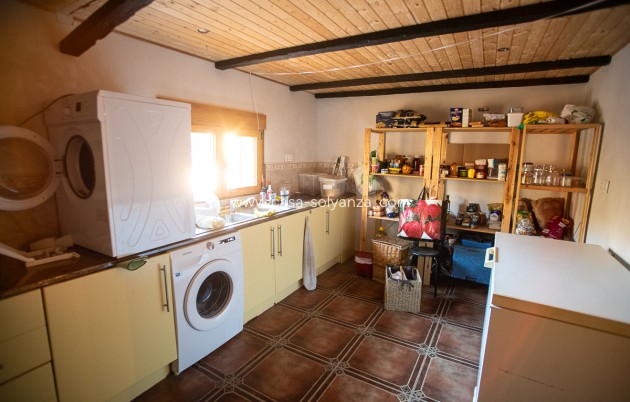 Wiederverkauf - Commercial Property - Hondón de las Nieves