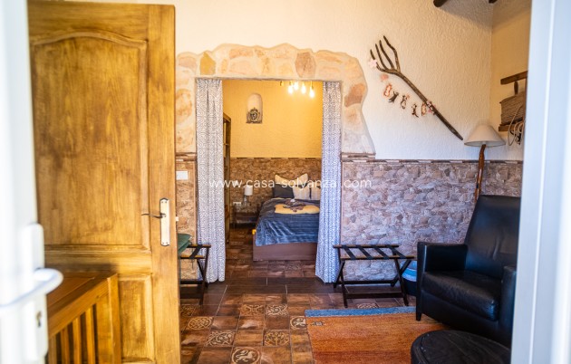 Wiederverkauf - Commercial Property - Hondón de las Nieves