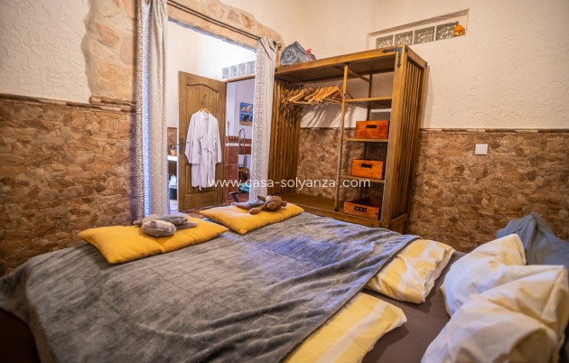 Wiederverkauf - Commercial Property - Hondón de las Nieves