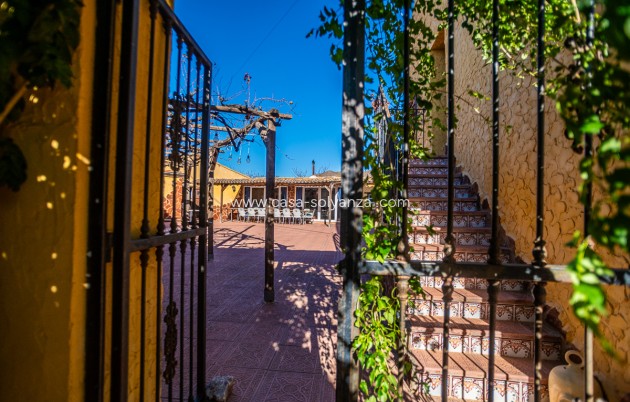 Wiederverkauf - Commercial Property - Hondón de las Nieves