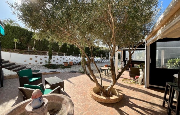 Wiederverkauf - Villa - Villamartin - Villamartín
