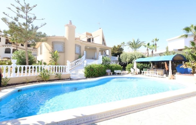 Wiederverkauf - Villa - Cabo Roig - MUY CERCA DE LA PLAYA