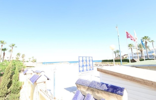 Wiederverkauf - Villa - Cabo Roig - MUY CERCA DE LA PLAYA