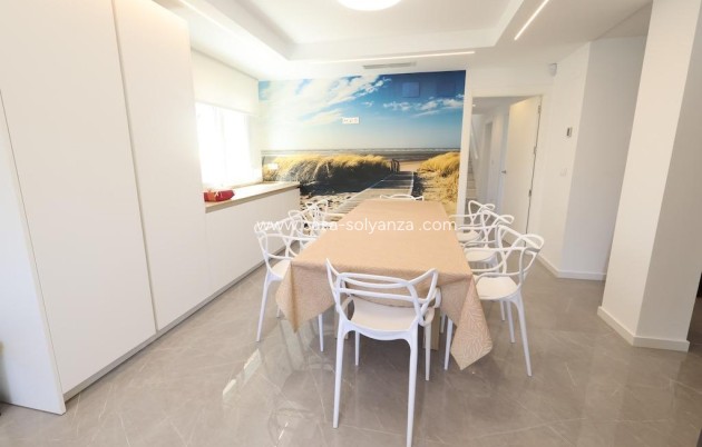 Wiederverkauf - Villa - Cabo Roig - MUY CERCA DE LA PLAYA