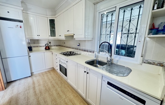 Resale - Villa - San Miguel de Salinas