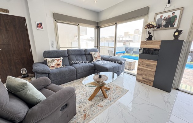 Wiederverkauf - Villa - Villamartin - Villamartín