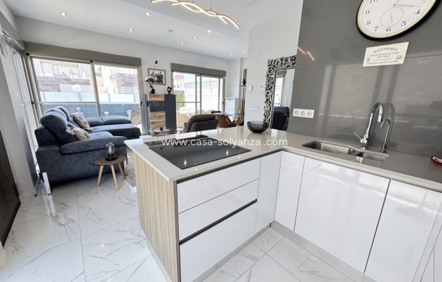 Wiederverkauf - Villa - Villamartin - Villamartín