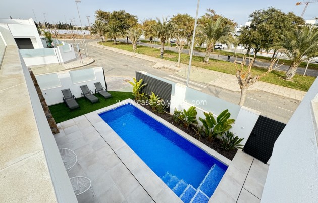 Reventa - Villa - Pilar de la Horadada