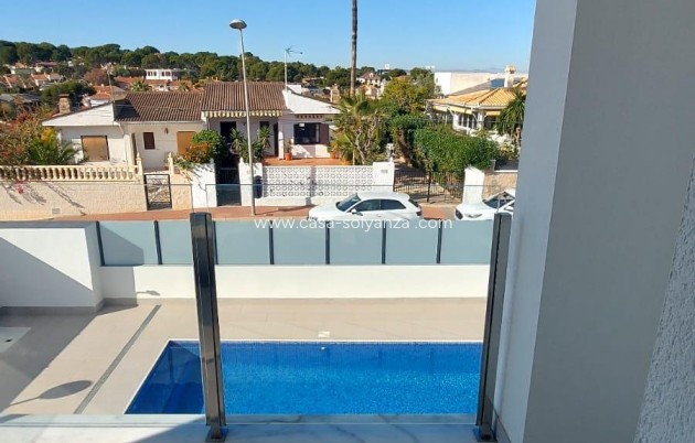 Revente - Villa - Torrevieja - Los Balcones