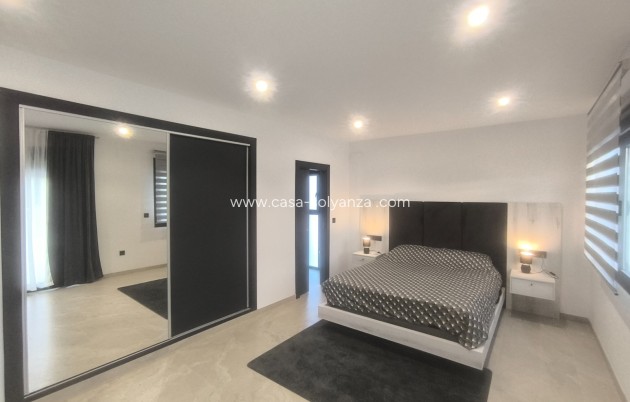 Revente - Villa - Los Montesinos - La Herrada