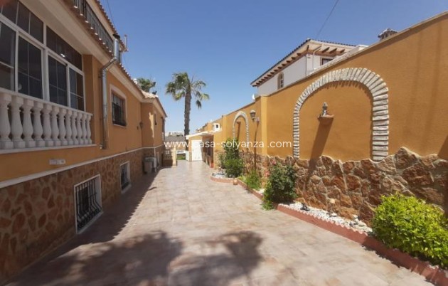 Revente - Villa - Torrevieja - Aguas nuevas