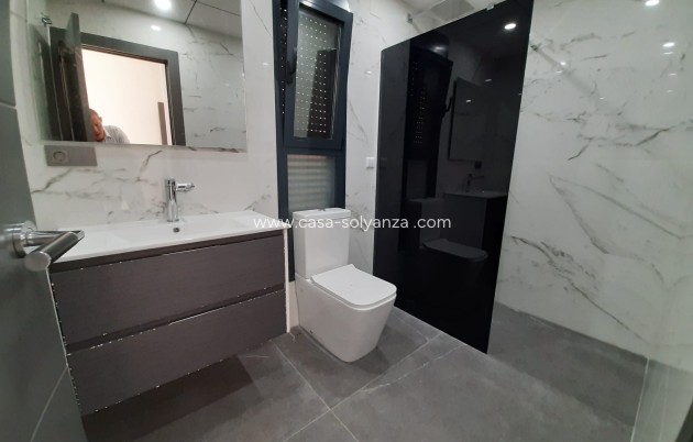 Herverkoop - Villa - Orihuela Costa