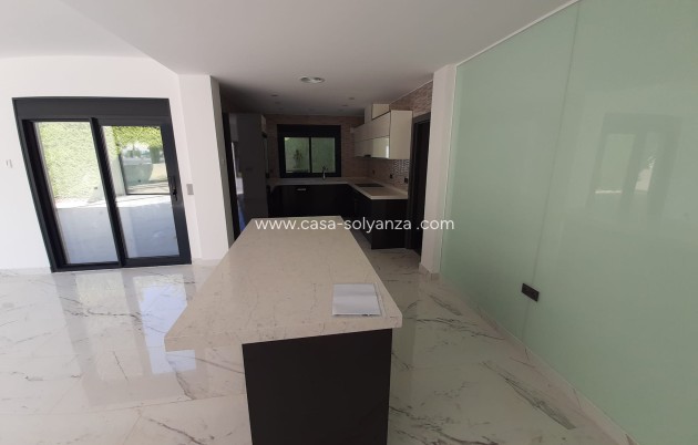 Herverkoop - Villa - Orihuela Costa