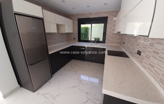 Herverkoop - Villa - Orihuela Costa