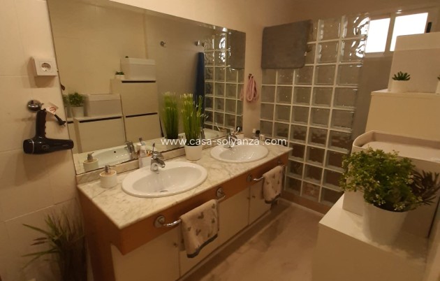 Resale - Apartment / flat - Torrevieja