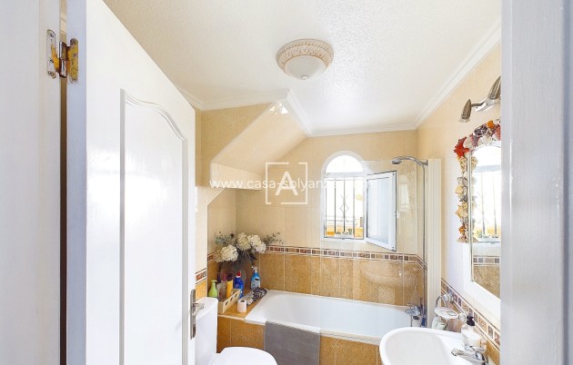 Wiederverkauf - Villa - Pinar de Campoverde