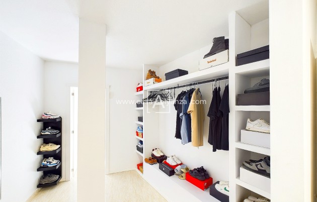 Wiederverkauf - Villa - Pinar de Campoverde