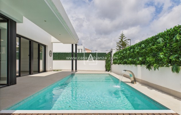 Herverkoop - Villa - Pinar de Campoverde