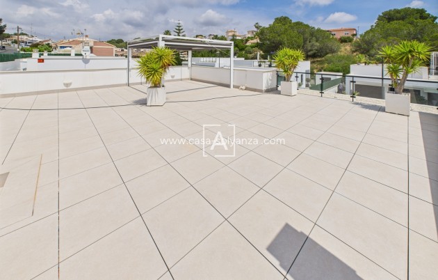 Herverkoop - Villa - Pinar de Campoverde