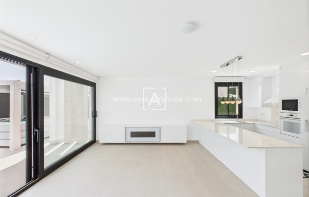 Herverkoop - Villa - Pinar de Campoverde