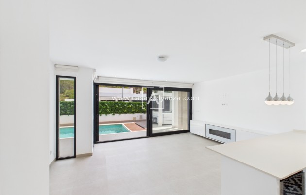 Herverkoop - Villa - Pinar de Campoverde