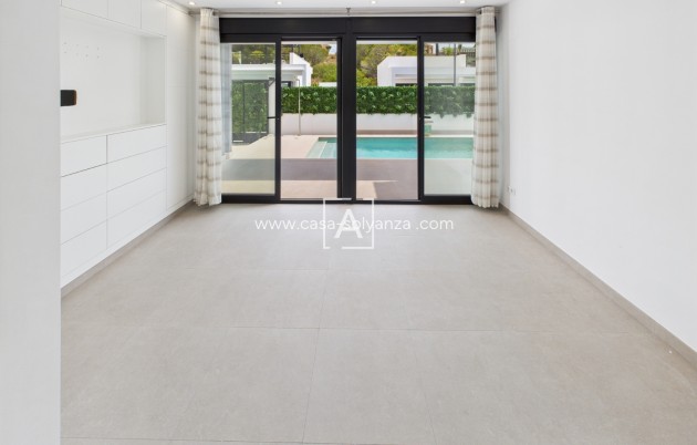 Herverkoop - Villa - Pinar de Campoverde