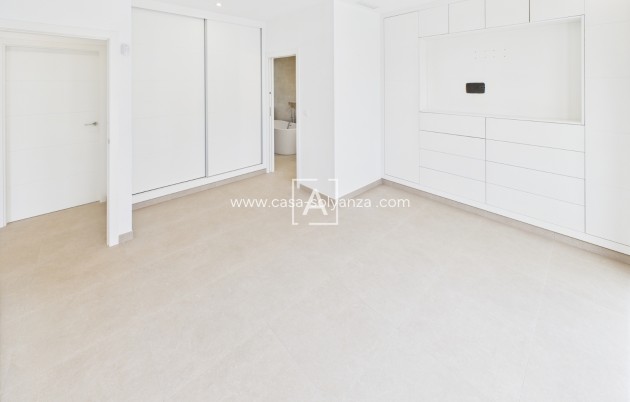 Herverkoop - Villa - Pinar de Campoverde