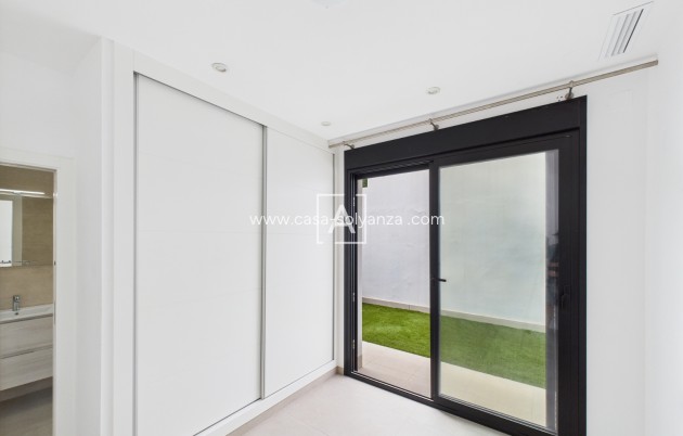 Herverkoop - Villa - Pinar de Campoverde