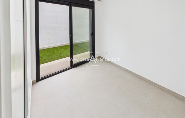 Herverkoop - Villa - Pinar de Campoverde