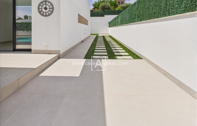 Herverkoop - Villa - Pinar de Campoverde