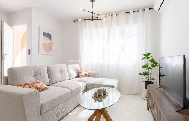 Revente - Villa - Orihuela - Orihuela Costa