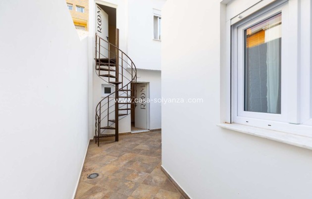 Revente - Villa - Torrevieja - El acequión