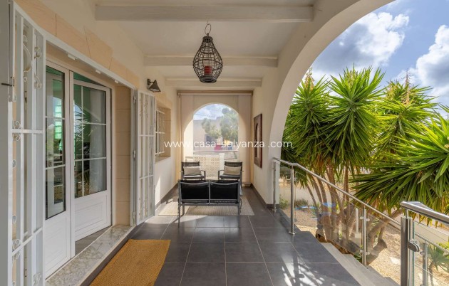 Wiederverkauf - Villa - Orihuela