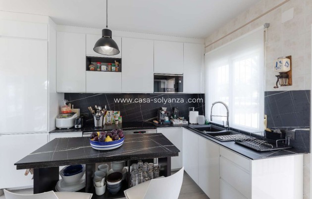 Wiederverkauf - Villa - Orihuela