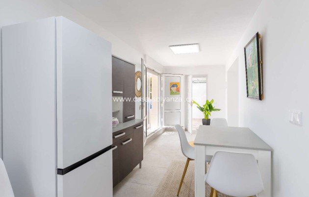 Wiederverkauf - Villa - Orihuela