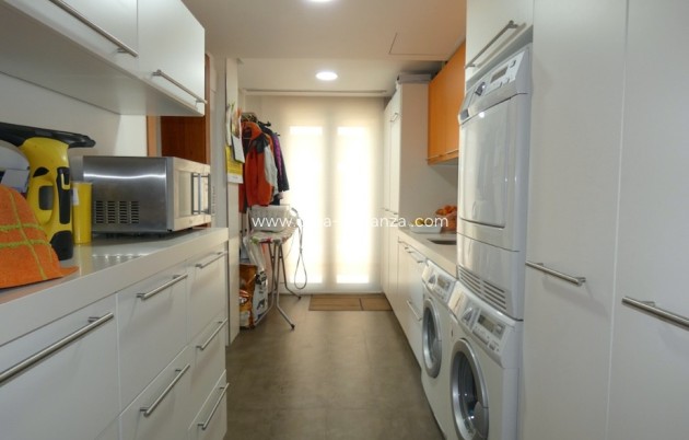 Herverkoop - Independent villa - Algorfa