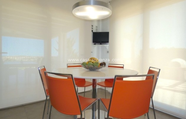 Herverkoop - Independent villa - Algorfa