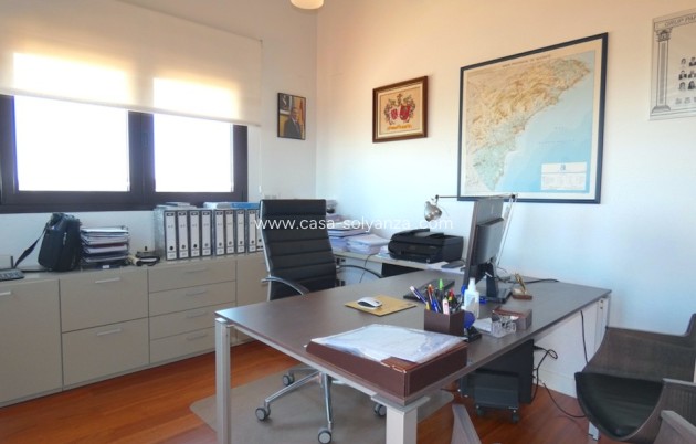 Herverkoop - Independent villa - Algorfa