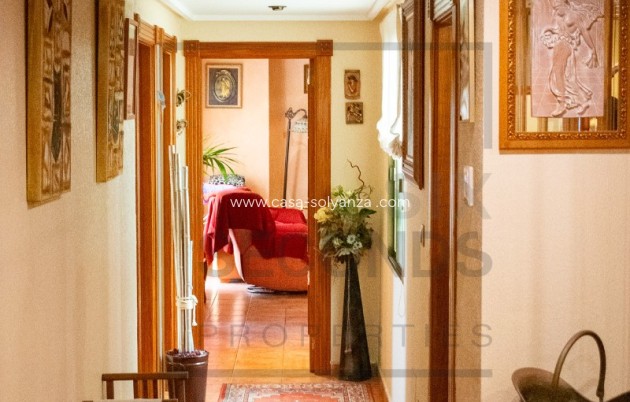 Herverkoop - Villa / Semi detached - Guardamar del Segura