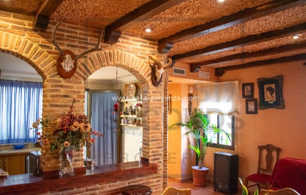 Herverkoop - Villa / Semi detached - Guardamar del Segura