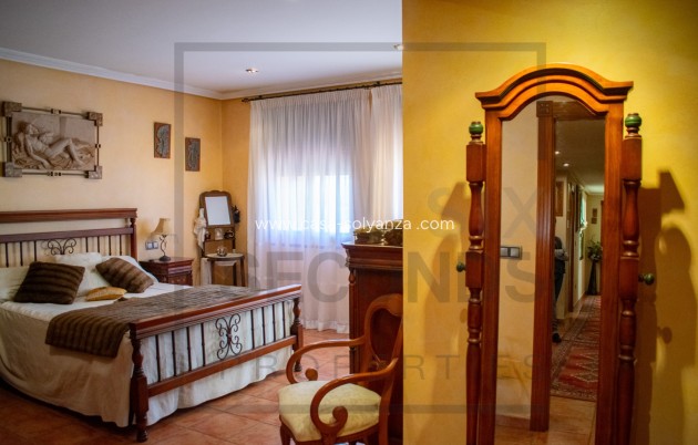 Herverkoop - Villa / Semi detached - Guardamar del Segura